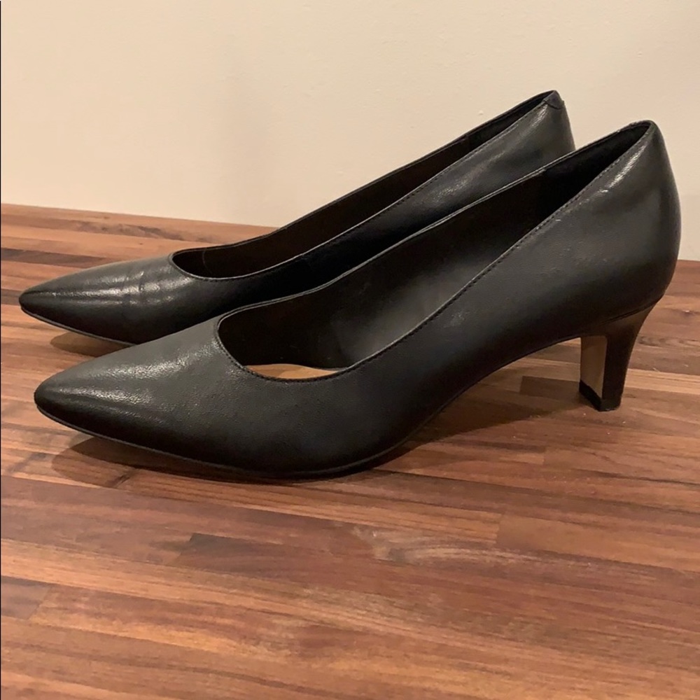 Clarks Collection Soft Cushion Black Pumps